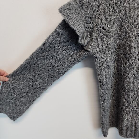 Old Navy Ruffle Sleeve Sweater Size XL Gray Pointelle Knit Round Neck Pullover - Picture 5 of 15